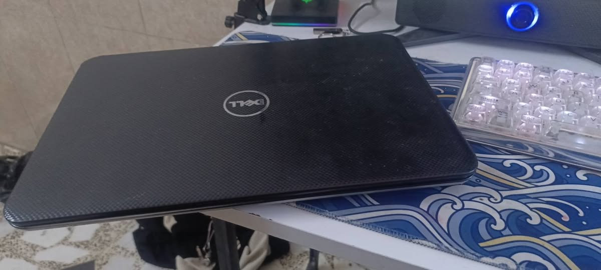 كوراي 3 جيل 3 الثالث
نوع دييل DELL 
هارد 320 HDD 
رامات 10GB كيكه 
شاشه حجم 14 
ويندوز 10 برو 
شاحنه جديده والله قبل كم يوم اخذته 
والبطاريه بدلته البارحه 
يعني لوز 
بيه تفاصيل بصيطه مثل سماعات تشتغل وحده 
وكفر الشاشه بيه فطور الكفر البلاستيك مو الشاشه

بس الشاحن والبطاريه اخذتهن 35 قبل كم يوم 

سعره 85


**إذا كنت صاحب هذا الإعلان وتريد حذفه لأي سبب، رجاءا أرسل رسالة إلى الدعم الفني**