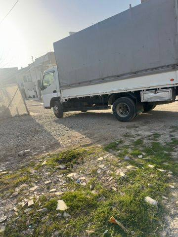 السلام عليكم

كنتر للبيع 2013  رقم سليمانية  بيها طخة بالوجه والقماره وباب السايق والباقي مكفول لا تبخير ولا تنقيص تخم تايرات سياره جاهزه  السعر ب190  وبيها مجال 
***********
