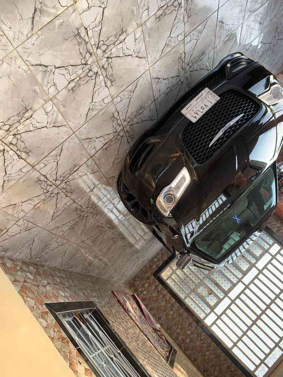 ‏يالله السلام عليكم
‏لبيع أوباماc300 مديل 16 اصل 
‏رقم ميسان تحويل ثاني يوم سنوية ل28  
‏سيارة فول موصفات بصمة تشغيل فتحتين كشنات حضن بردة خلفية حساسات خليفة سيارة فول لاخير موصفات لcلمعروفة 
‏سيارة جديدة كلش جاهزة مكينة گير حدادة اكسن تبريد تخم تاير بدون نواقص 
‏سيارة كفالة من الصبغ العام ولاحزام بيها مكنات صبغ بسيطة 
‏السعر 165وبيها مجال لشراي 
‏مكاني بصره قضاء القرنة 
‏***********
‏***********
‏
