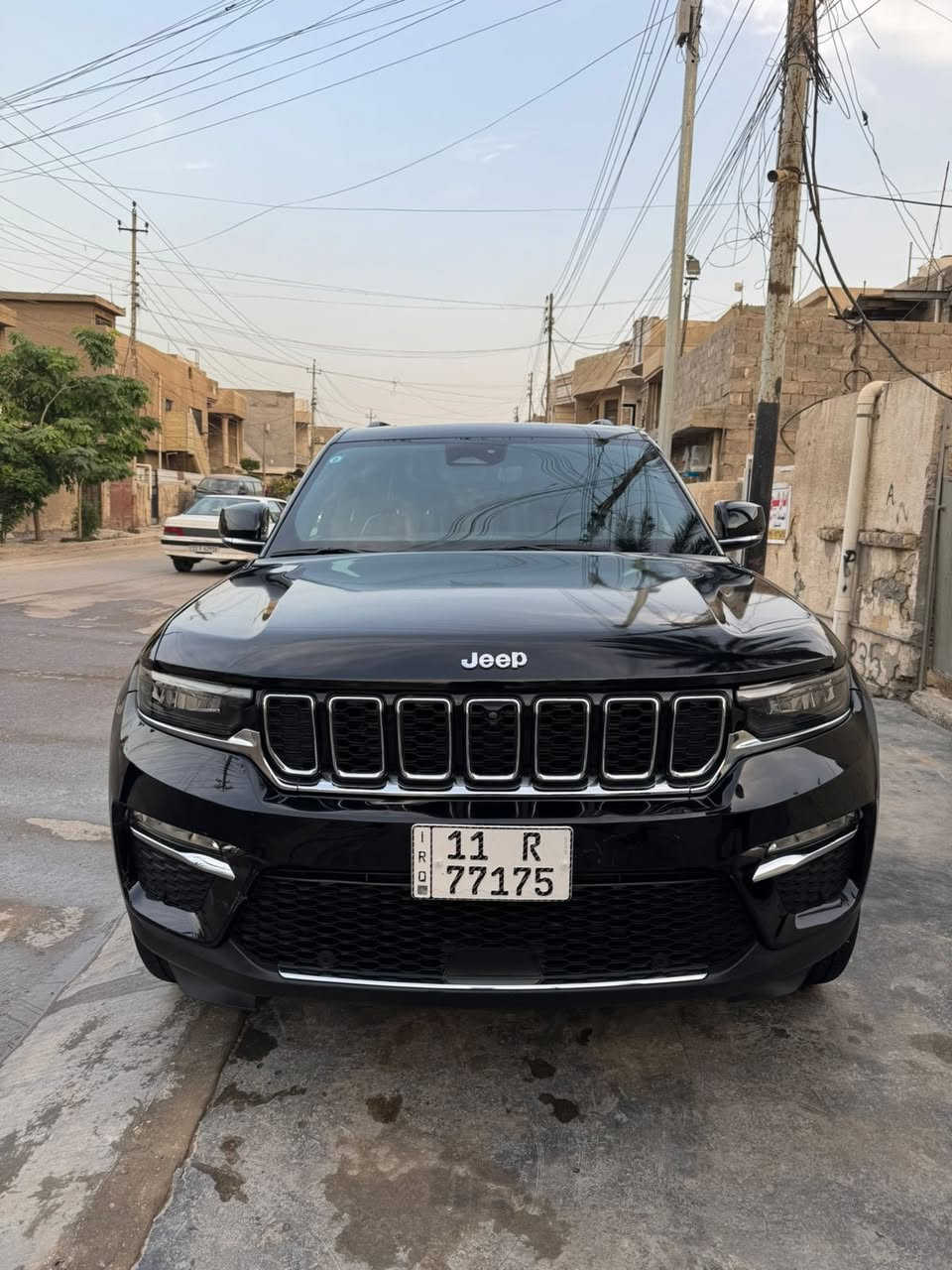 السلام عليكم
جيب  لمتدد بلاس  هايبرد 2023 بلك ان 
فول 1/1 
وارد امريكي 
ماشية  7 ألف ميل 
صور الحادث مرفقة مع المنشور 
مواصفات فول 
تبريد منفصل 
خزن ميموري  
كامرة 360 درجة 
رادار امامي 
حساس امامي خلفي 
كشنات حار بارد 
رقم بغداد بسمي تحويل ثاني يوم 
السعر 28ونص بيها مجال 
رقم الهاتف ‭٠٧٧١ ٨٠٦ ٧٠٥٠‬
مكان بغداد الدوره
