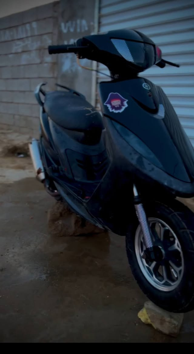 سلام عليكم عدله للبيع (( او مراوس حسب القناعه)) 
متواجد واتساف + شريحه فقط    ((***********)) 

كلجات    WF
كله ختم واحد   مابيه اي نقصه 
شرط شلعه ومعدل 
ويل نجمه
كزوز   اس سي 
سبايدر رياضي اصلي 
نكره سلف 
 سعر (((((٧٥٠ ))))) 
مكاني  قرنه ناحيه ثغر
