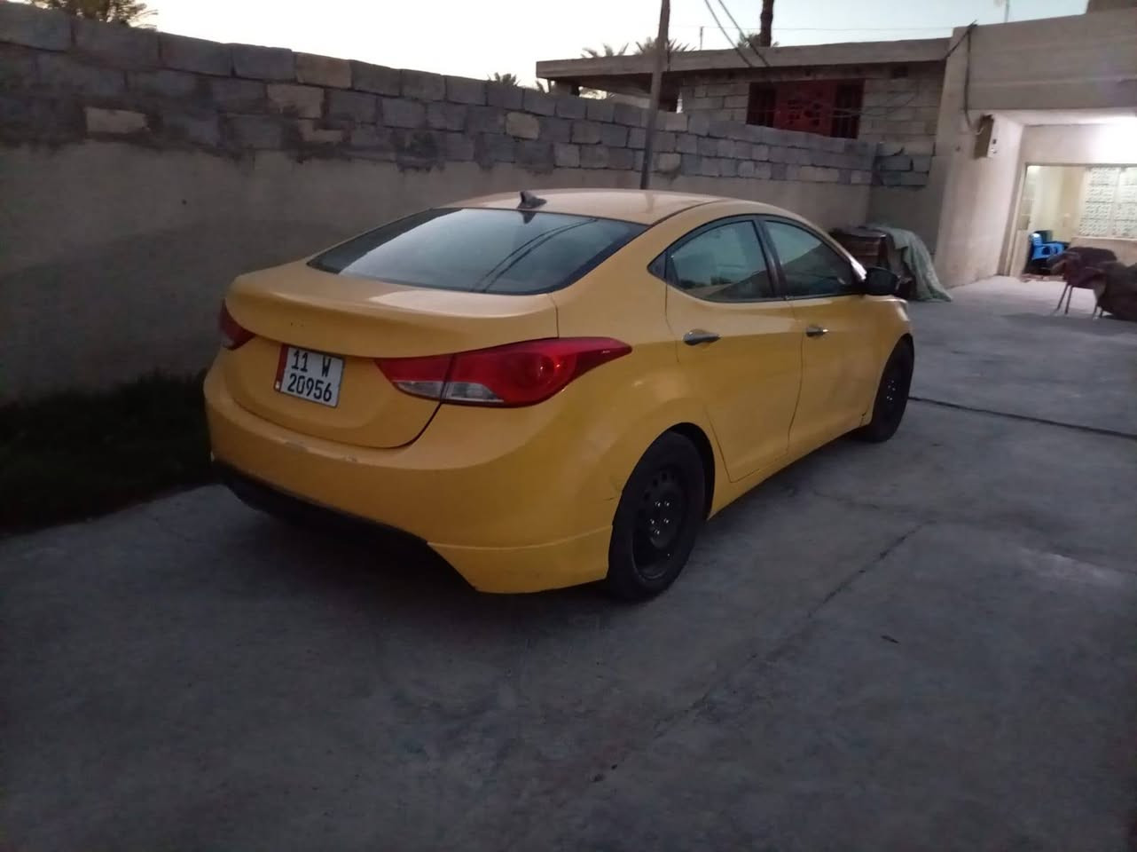 النترا موديل،13 فول مواصفات ماشية146
 فتحة بالقمارة كشنات كهرباء جلد تدفئة بالكشنات أشاير بالمري 
السيارة  شواصي ولغود مكفولات بدون دواخل
حدادية السيارة خير من الله 
بيها فقط تبديل جاملغ واحد
كير محرك 2000 دوش مكفولات 
السيارة إستخدام شخصي 
رقم بغداد انكليزي بأسمي مصفرة هيئة وغرامات
مكاني بغداد 
السعر97 
للأتصال ***********
