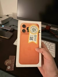 17 pro max 256 esim بطارية ١٠٠٪؜ مشحون ٥٥ مرة ١،٨٠٠،٠٠٠ ٠٧٧٢٨٩٢٠٩٥٤