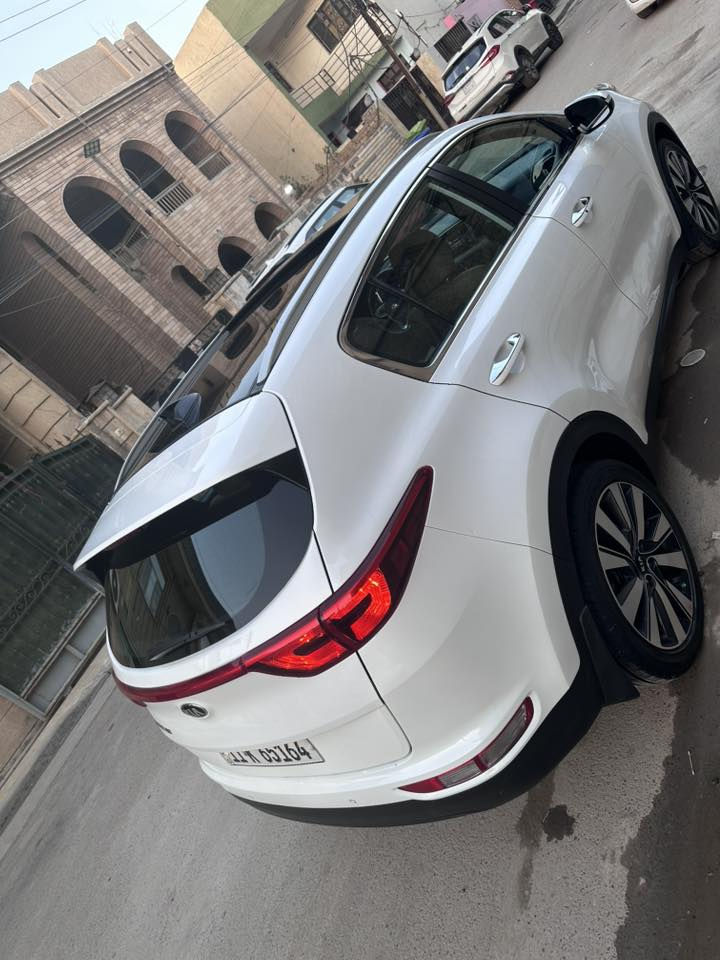 سلام عليكم سبورتج 17خليجي ضمان شركة دولية محرك ألفين دوش سيارة فول موصفات واحد علة واحد سايد بريك بصمة تلث تحكمات انضمة قيادة شاحن وائر ليس كشنين كهرباء تبريد قطعتين جنطة كهرباء فتحت سقف بنورما بعد بيهة موصفات اكثر ماشية 105 سيارة كفالة عامة لاصبغ ولة بارد سيارة مناقصهة شي سونر مرفوق وية صور مكان سيدية *********** السعر182
