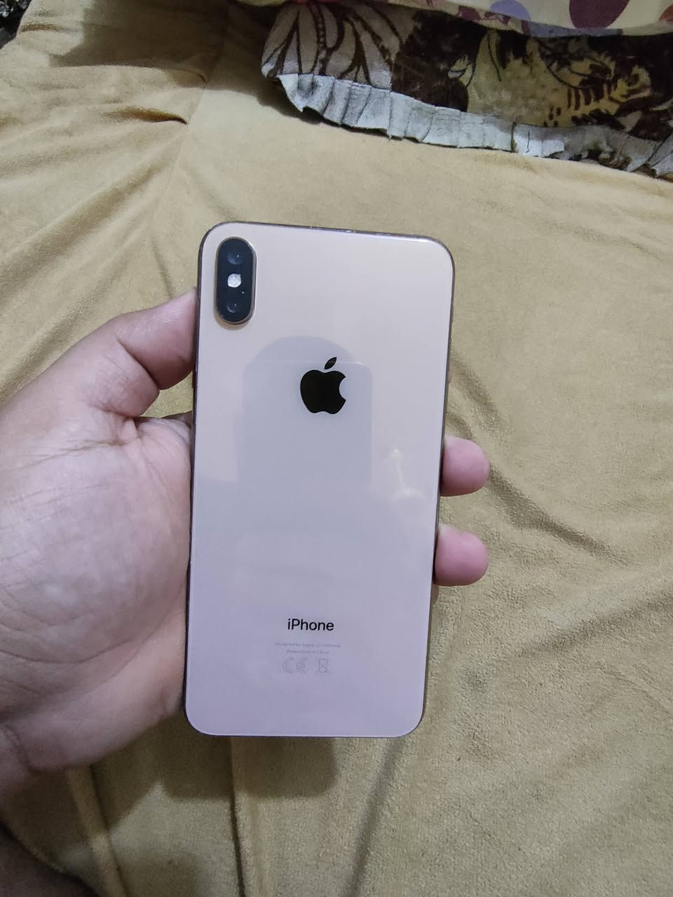 ايفون اكس ماكس ذاكرة ٢٥٦ مكفول مبدل بطاريه اصلي نسبتها ١٠٠ للبيع او مراؤس للاستفسار رقمي*********** سعرة ١٨٠ الف
