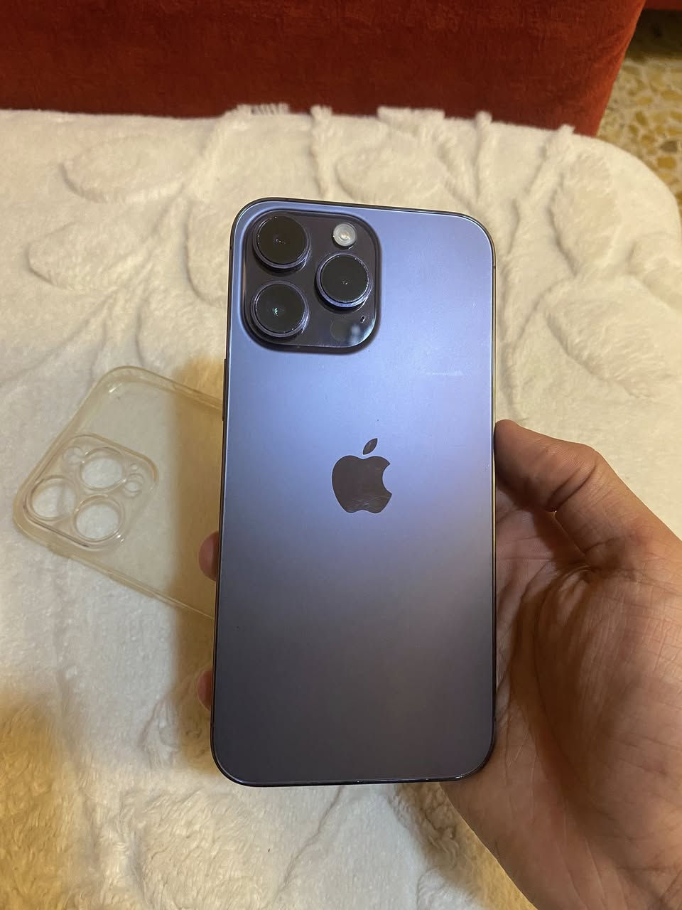 للبيع فقط
ايفون 14 برو ماكس اخو جديد (عربي )ماستر 
نموذج AA 
نضافته 99% 
اخوان فقط مبدل شاشه جداً قويه بالسوك  
احسن نوعيه بالسوك و كلش سريعه 
ذاكرته 256 و البطاريه 80% كله بلادي 
اخوان ويا فقط الحافظه مالته 
و السعر 750 ألف فقط 
و مكاني بغداد العامريه 
رقم الواتساب فقط واتساب *********** 
ماعندي توصيل ابد
