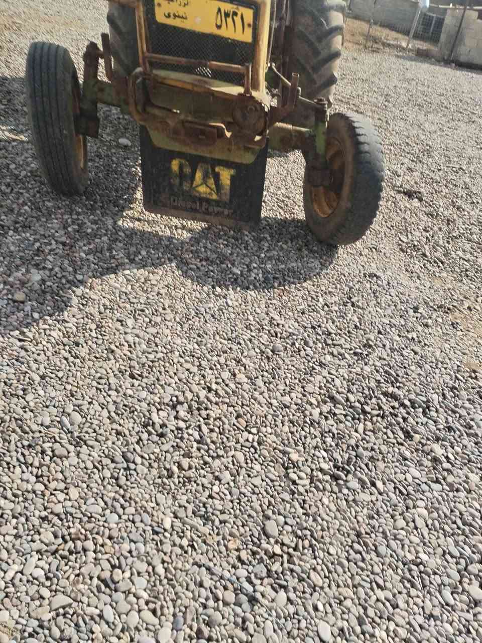 السلام عليكم 
تركتر عنتر للبيع 
الموديل 1989
رقم وسنويه بدون تحويل ابوالسنؤيه متوفي 
السعر 3500مليون ونص
محرك كير صدر اكسل هودرليك كله شرط 
شغال نكره السلف باتري جديد
#العنوان_كركوك_الحويجة 
الشراي يتصل على الارقام التالية 
***********
او
***********
