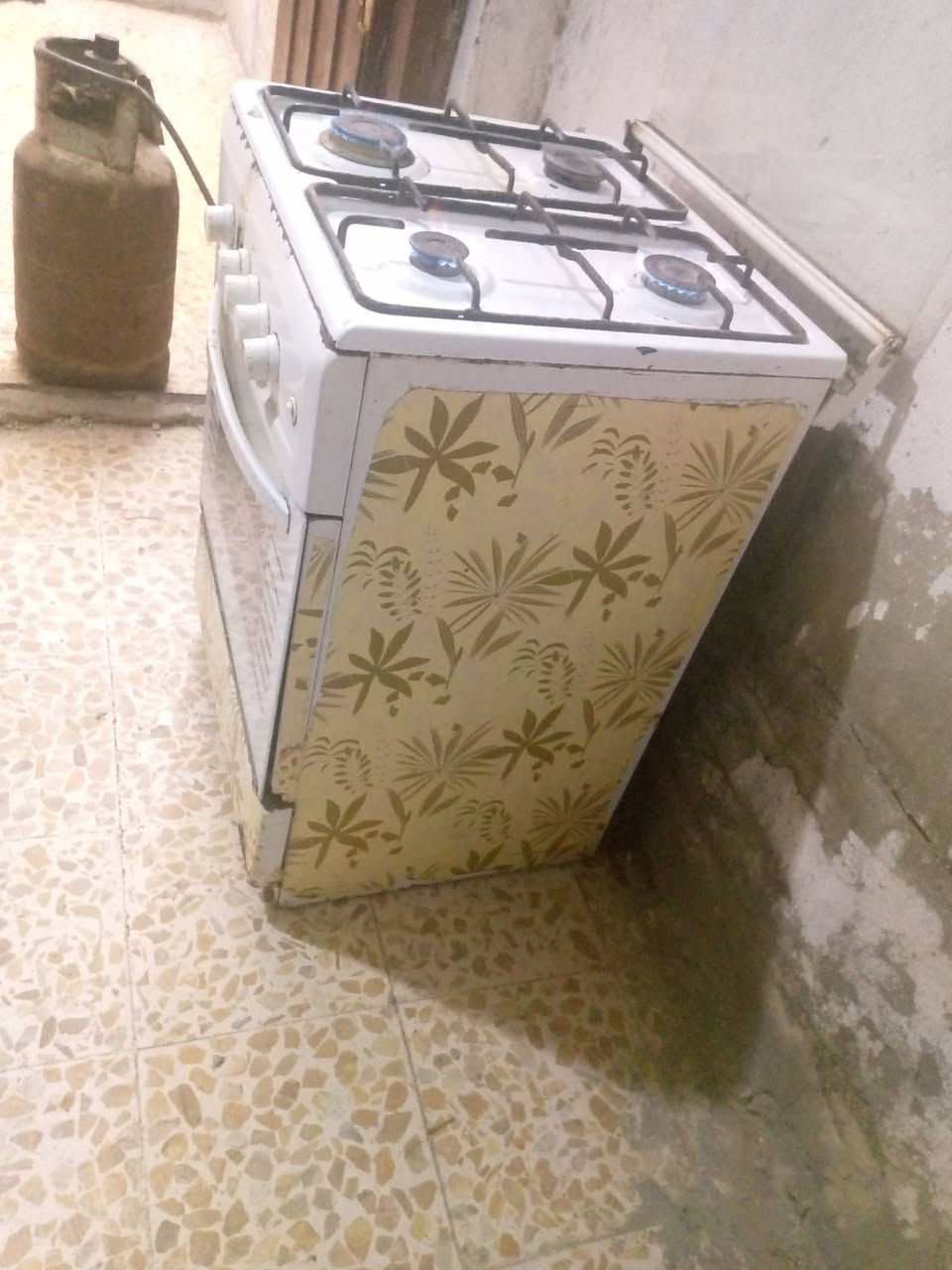 طباخ للبيع بس عين وحده مشتغل الباقي كله شغاله السعر٤٠


**إذا كنت صاحب هذا الإعلان وتريد حذفه لأي سبب، رجاءا أرسل رسالة إلى الدعم الفني**