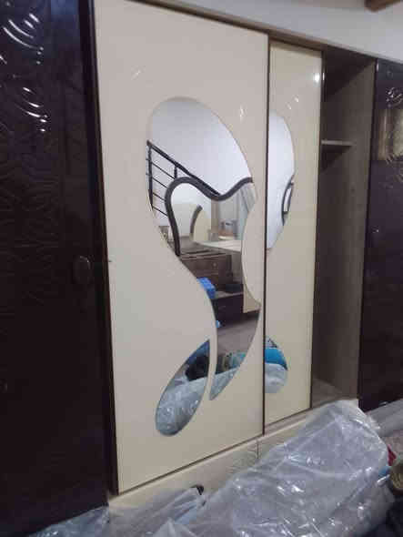 غرفت نوم البيع تركيه ٨ قطع سعر ٦٠٠ وبيع مجال ***********
