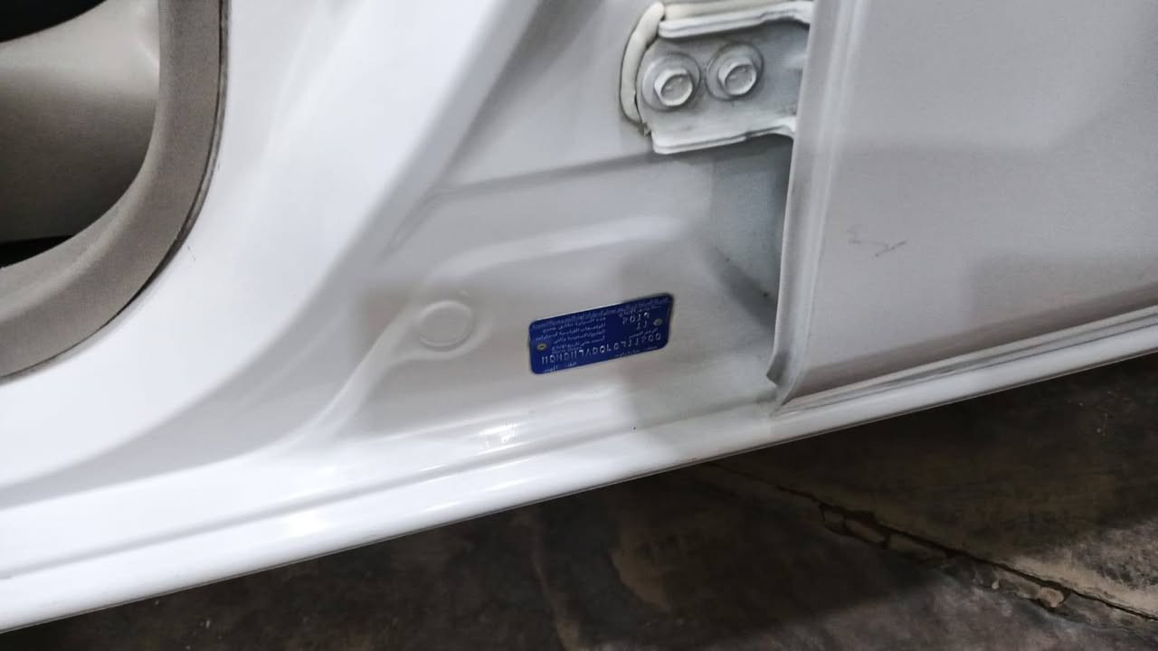 السلام عليكم 
سني هندي خليجي 2020
ماشيه 63 كيلو ، سياره مكفوله عام ،بدون صبغ بدون تبديل 
ماعدا رصعه في الجاملغ الامامي 
مواصفات،شاشه كامره حساسات تحكمات دبل ايرباك كيج وروم يدات نيكل بلوجكتر امامي كير محرك تبريد مكفول وجديد تخم تاير جديد ،رقم بغداد هزه جديد سنويه جديده بأسمي السعر ، 119 وبيها مجال ،
العنوان/بغداد/الاعظميه قرب ساحه عنتر 
،الهاتف/***********,,
