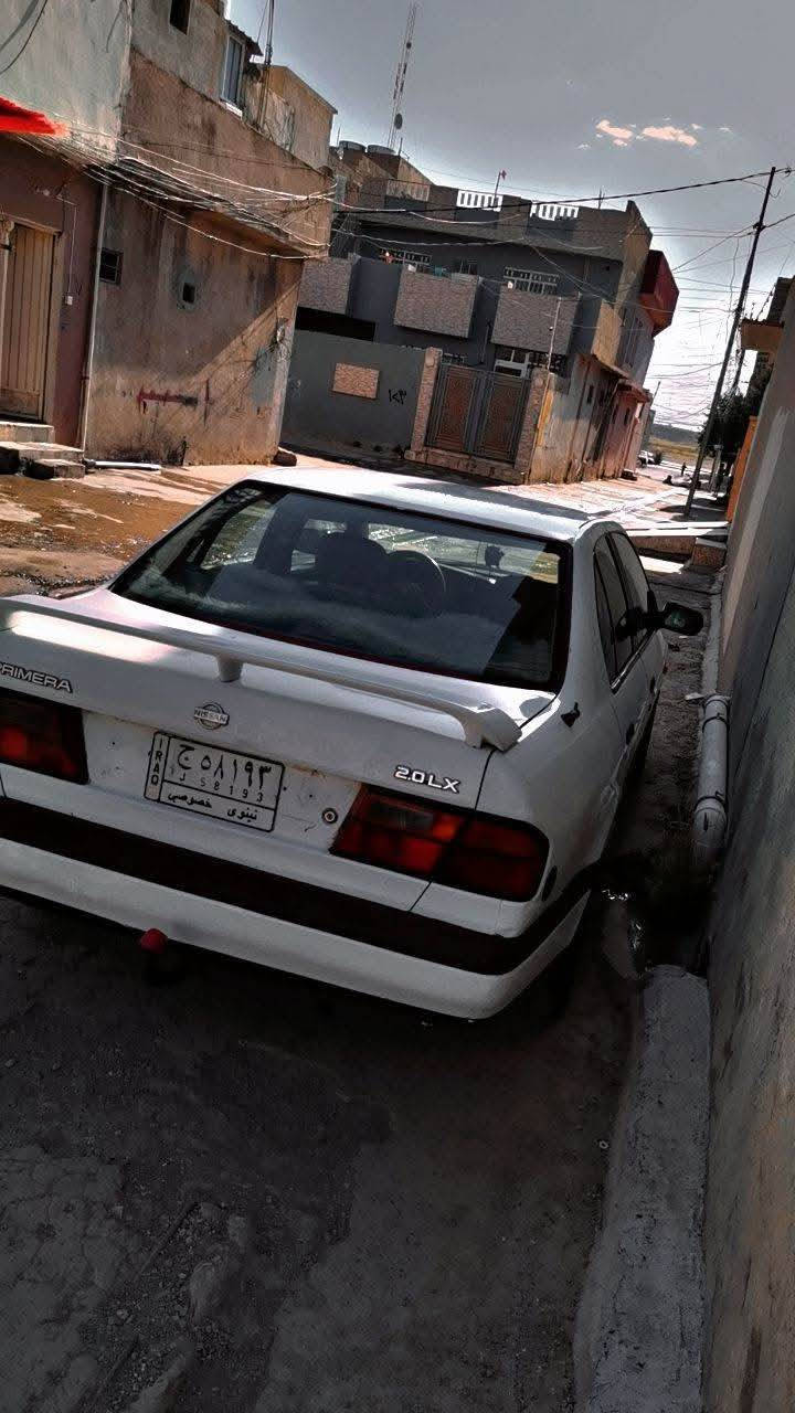 السلام عليكم
نيسان بريمرا موديل 91 
كابون بانزين 
سنويه لي 2027 
كير توماتيك محرك وكير خير من الله 
كهربائيات كلها شغاله والكيجات ماعدا ما البانزين 
قفل مركزي بيها صبغ شبر بالجاملغ اليمين والبوند 
طخمها ع نص بس مشط ستيرن عاطل 
السعر 42 وبيها مجال بسيط 
لاستفسار ***********
