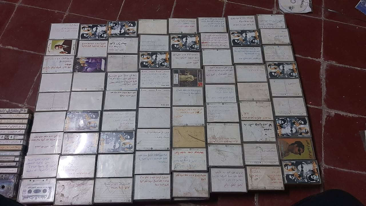 سلام عليكم جميعا عندي كاسيتات ام كلثوم جميع الحفلات مالها مع مطربين عراقيين القدماء سعدي الحلي وناظم الغزالي وحبيب علي وهيثم يوسف ومشكل كم كاسيت وياهم عددهم ٥١٤ والعدد قابل للزياده احتمال يصل ٦٠٠ أو مايصل ابيعهم شلع كاسيت ع ٧٥٠ مدفوع ٥٠٠ بالكاسيت ومابعت شراي يدخل خاص مكاني موصل


**إذا كنت صاحب هذا الإعلان وتريد حذفه لأي سبب، رجاءا أرسل رسالة إلى الدعم الفني**