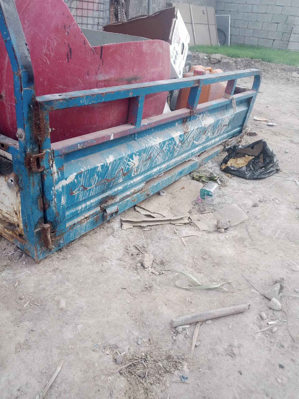 سلام عليكم بدي للبيع 
شوفت عينك وطاك من جوه عوزه لحيم 
المكان ناصريه مركز حي الشهداء ب 125وبيه مجال 
وبخدمت الشراي


**إذا كنت صاحب هذا الإعلان وتريد حذفه لأي سبب، رجاءا أرسل رسالة إلى الدعم الفني**