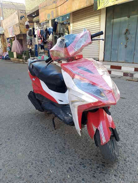 سلام عليكم شباب دراجه لبيع سعر 300 وبيه مجال المجر الكبير ***********
