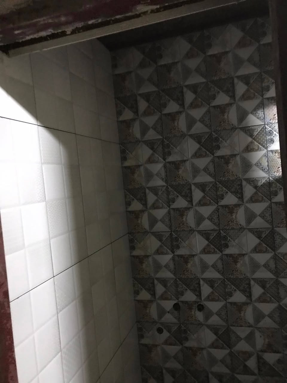 السلام عليكم خلفه سيراميك كرانيت كاشي بأنواعه جدار ارضي شغل درجه اولئ وشغل هندسي وع ليزر ومصداقيه بل عمل واي استفسار اني حاضر ***********
***********
#يوسف_للسيراميك
