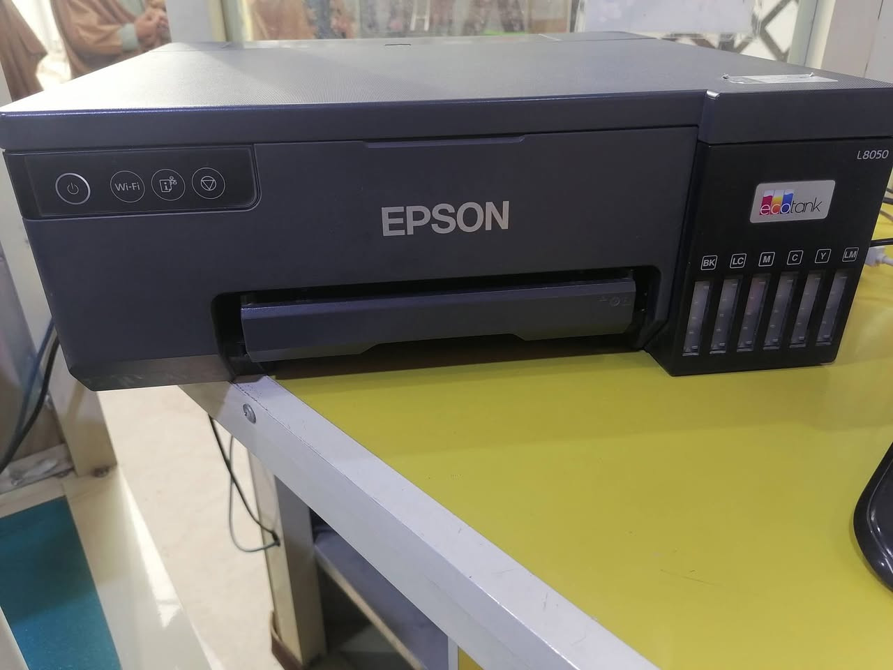 طابعة ابسون L8050
عدادها ٢٥٠ ورقه 

سعرها ٣٥٠ الف 

حبرها حبر فوتو 

واتس اب ***********
