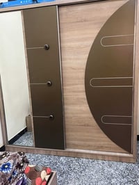 غرفة تركية باب اول بناتية نظيفة جدا وفقط القطع اللي بالصور السعر ٢٠٠ ا...