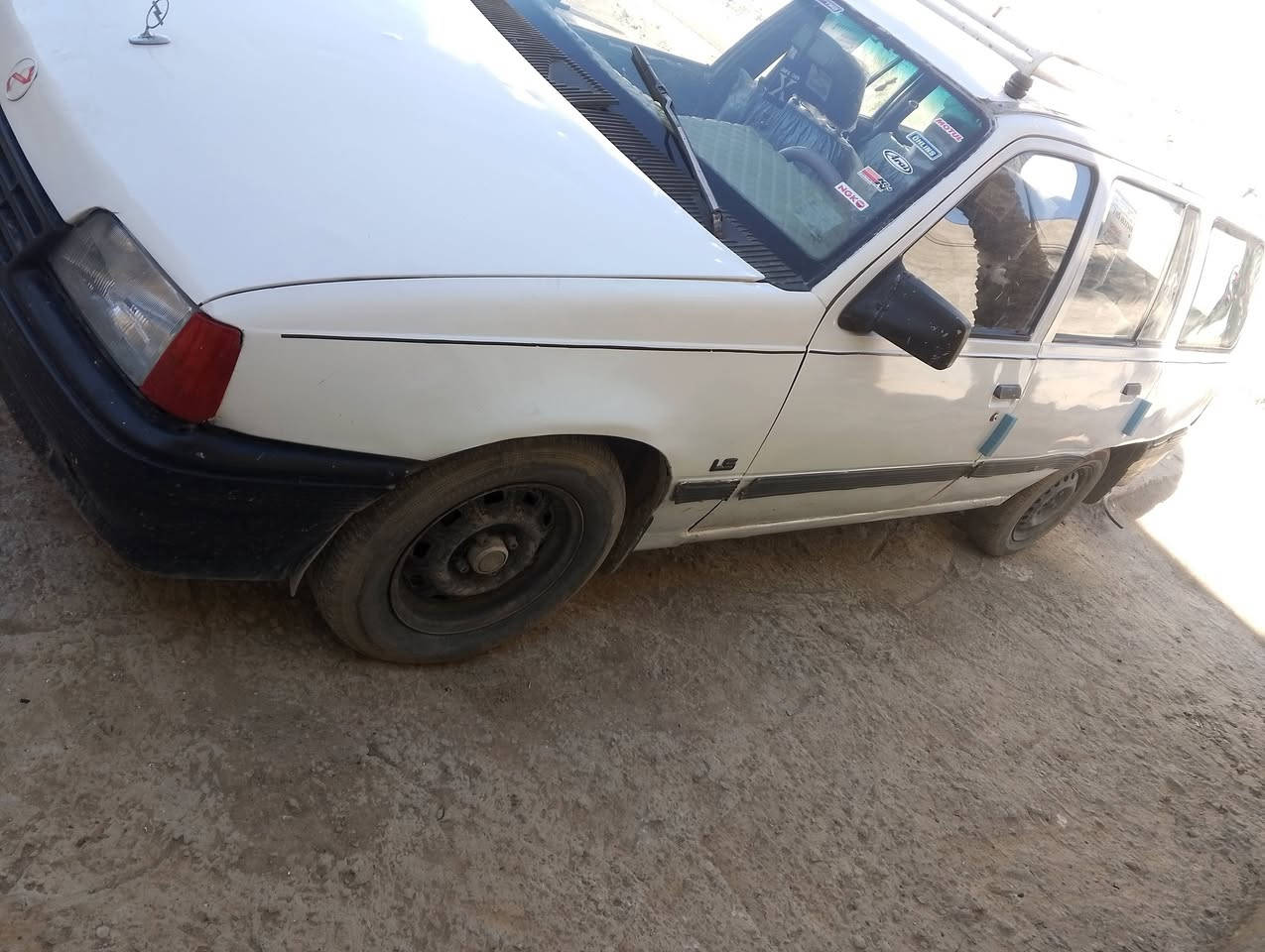 سلام عليكم عندي سياره للبيع او مراوس سنويه ل  27 مكاني فلوجه الي يريد يتصل عليه ***********
