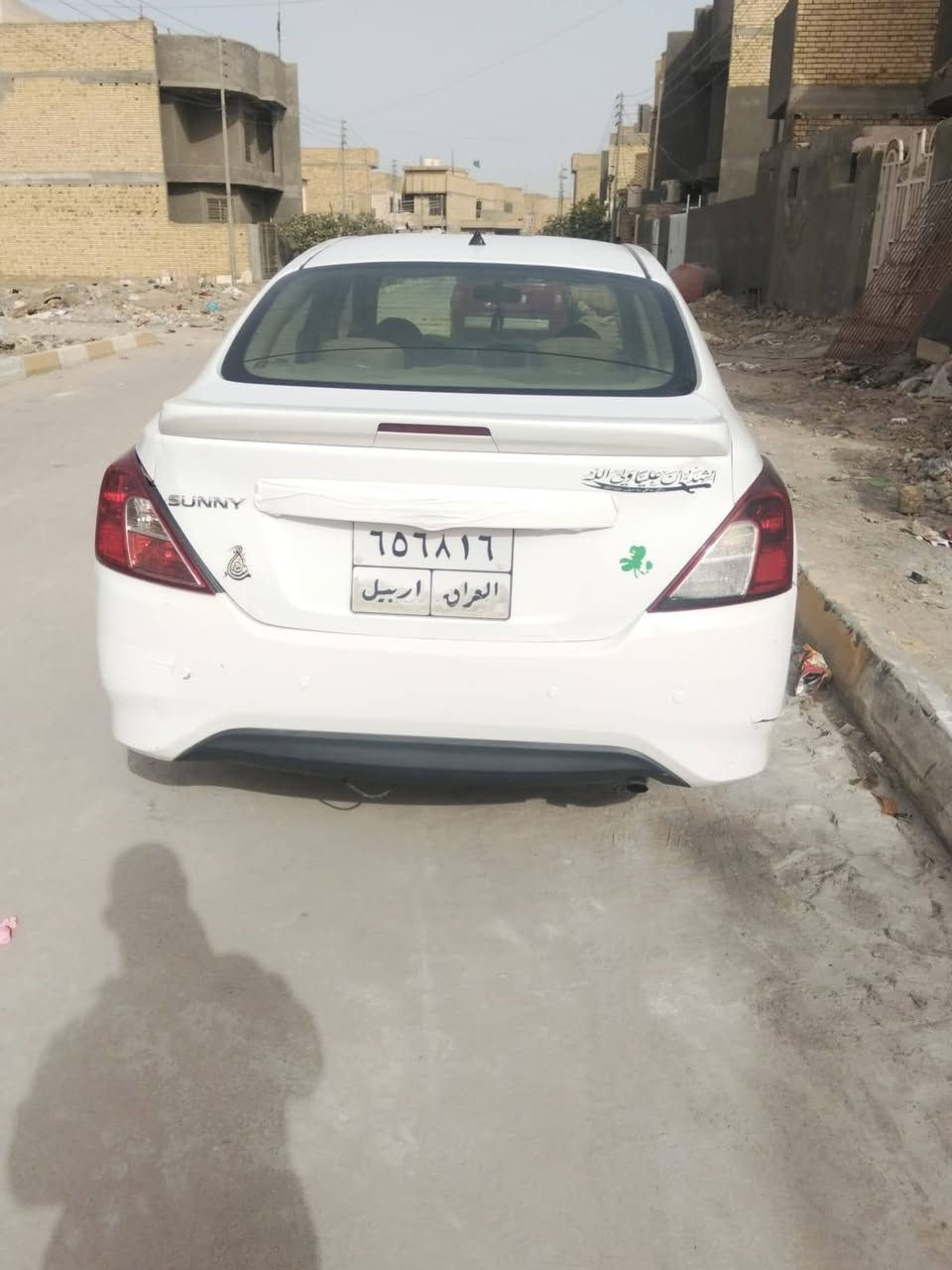 السلام عليكم ورحمة الله
سني هندي 2021
اربيل بأسم شركة كويت 
 بيها جاملغ وبنيد جهة العبري
 والفخذة بيها تصليح 
وبيها مكانات بارد 
والمكينة بيها تبخير قليل ناس تكول ولف تبخير وناس تكول دهن مو زين ف ماعرف شنو بيها بالضبط 
والسيارة يرادلها ترتيب حدادة وهيج 
مكان الناصرية مركز 
سعر 82 وقابل للتفاوض 
***********
