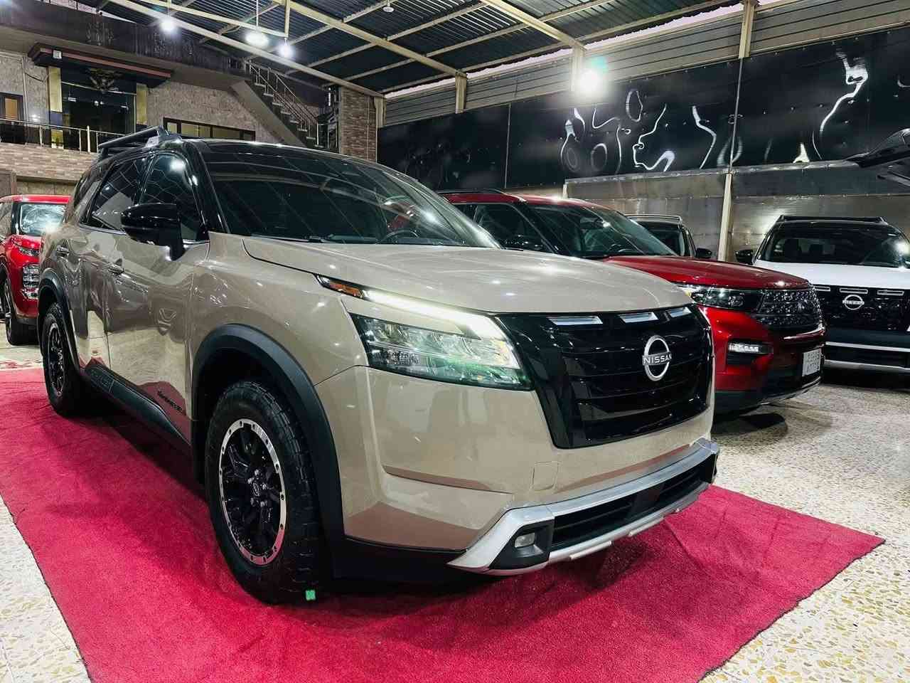 🔊(فرع كركوك) 

📌 Nissan Pathfinder 2023 Rock Creek 📌

♂️عداد المسافة 26308 mile

💵 (السعر/ 26000  $)

♦️ المواصفات :

بصمة تشغيل
بصمة ابواب
تشغيل عن بعد(Remote Start)
صندوق شفط كهربائي 
رادار امامي (تحديد مسار)
رادار جانبي (نقاط عمياء)
رادار خلفي (تحذير من الاصطدام)
حساسات امامية+ خلفية
دفع رباعي 4WD
اوتو بارك Auto Park
كاميرات 360°
كشنات جلد
كشنات ميموري
كشنات تدفئة
تبريد قطعتين لمس
تحكم وضعيات القيادة...Drive Modes 
شفتات + تحكمات استيرن 
هيتر استيرن
Apple Car Play
Android Auto 
هاند بريك بصمة
اوتو هولد Auto Hold
اوتو ستارت Auto Start
اوتو ستوب Auto Stop 
مانع انزلاق+ABS
شاشة كبيرة لمس+كاميرا
منافذ AUX+USB
وبقية المواصفات المعروفة

(العنوان/كركوك شارع المعارض)
              - - - - - - - - - - - - - - - - - 

♦️للاتصال/

ابو محمد
*********** 

فيصل
***********

