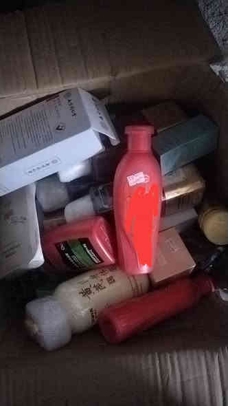 السلام عليكم. عِنـ.̷̷̸̷̐ـديّ  هاذه كارتون عنايه بل بشره والجسم والشعر. سعره ب35. بي 40 قطعه. للحجز وتساب ***********
