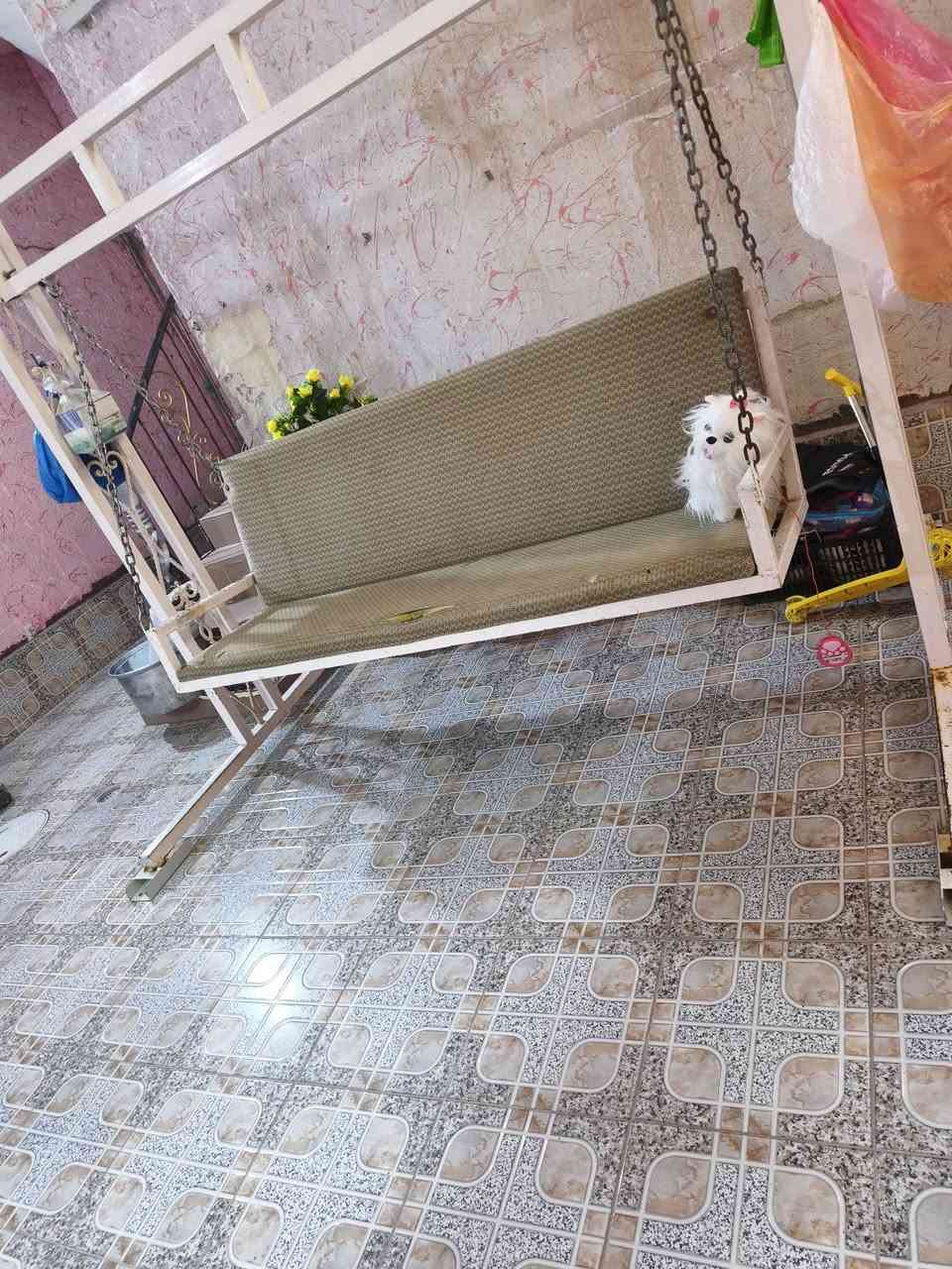 للبيع مرجوحه ارتفاع تقريبا 2م وعرض 2متر 
مرجوحه تفصال حديد شرط درجه اولئ 
ومدوشم المقعد مالتها كما موضح بل صوره 
السعر قفل 250 قفل عنواني ابو الخصيب متواجد 
وات ساب ***********
***********
