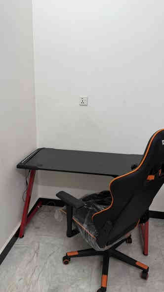 للبيع ستعمالهن سبوعين فقط نضافتهن 100/100 اتصال ***********
