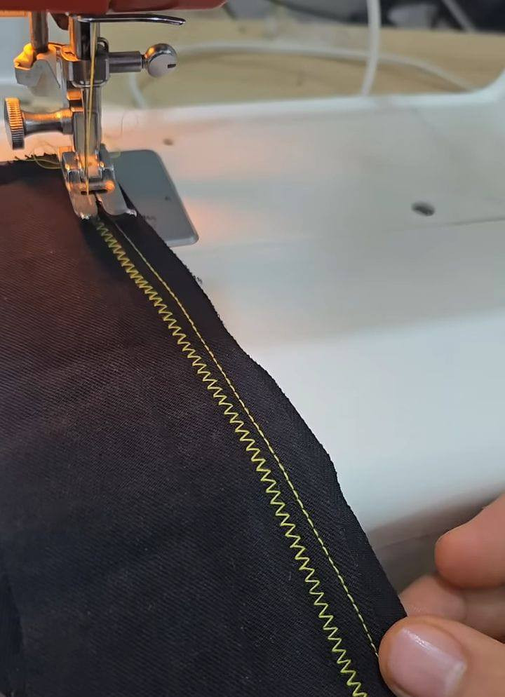 - السلام عليكم 

مكينة Brother Compal DX اليابانية الأصلية للبيع 
نظيفة وشغالة وجديدة استعمال قليل 
بيها اكثر من #14_شكل_تطريز_خياطة 
وشرط الفحص منا لمن تتأكد منها 
والسعر مناسب


**إذا كنت صاحب هذا الإعلان وتريد حذفه لأي سبب، رجاءا أرسل رسالة إلى الدعم الفني**