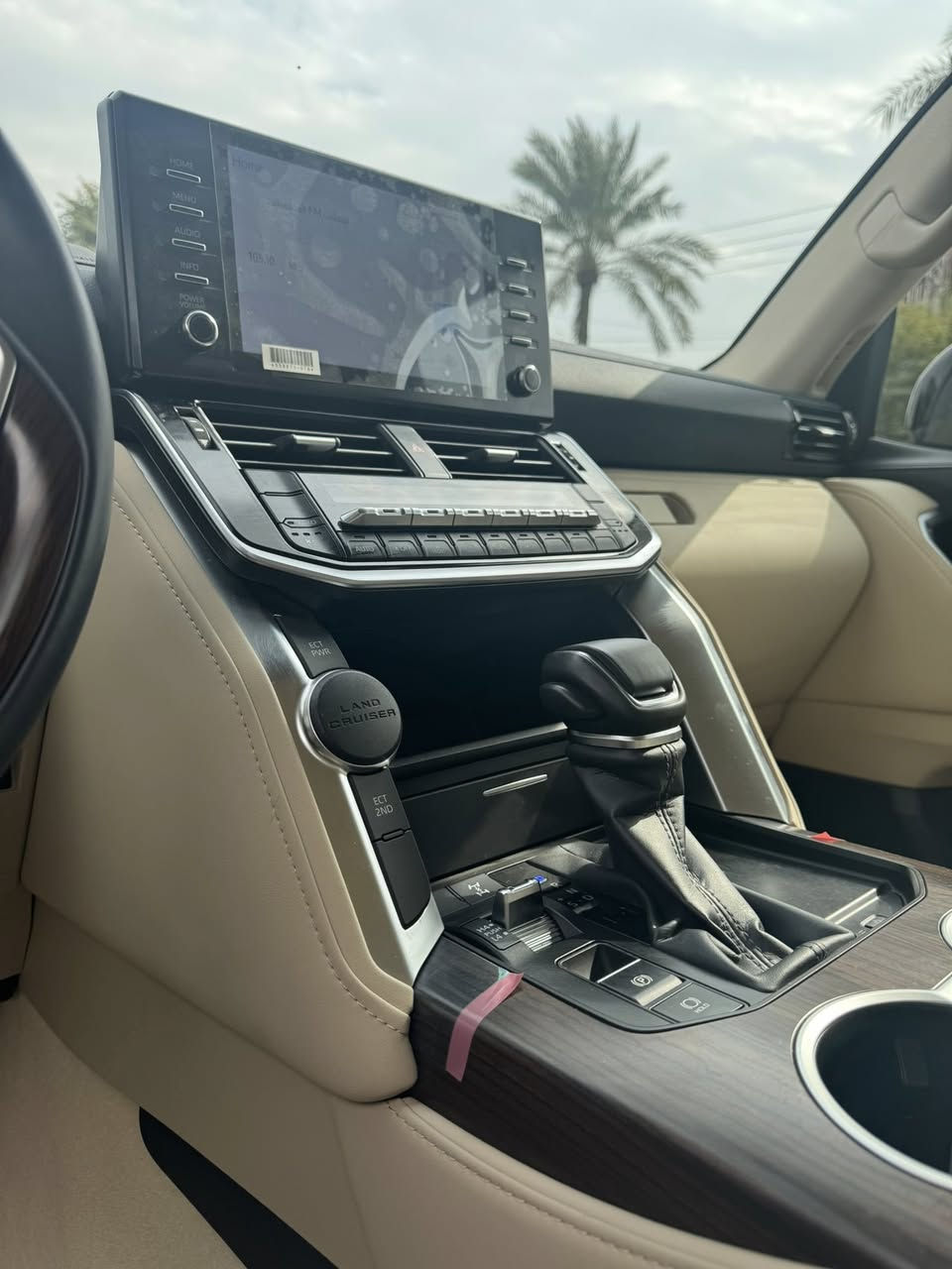 Land cruiser GXR Limited 2024
لاندكروز GXR موديل 2024 زيرو بعدها بريحة الشركة وبسعر مناسب جوه السوك
ماشية الفين فقط مغلفة PPF امريكي اصلي ب 15 ورقة افضل نوعية ضمان 10 سنوات
مكينة 4000 تنفس طبيعي المرغوبة 
السيارة لمتد اصل فول مواصفات ثلاث شاشات تطبيق غراضها وبصماتها كلها موجودة
رقم بغداد سنوية باسمي هزة جديدة تحويل مباشر
السيارة زيرو ومرقمة ومغلفة بالكامل وجاهزة وحتى سونار بيها من بدي كار

السعر مناسب  705 $ وبي مجال 

مكان السيارة بغداد حي الجامعة
*********** غيث الكبيسي
