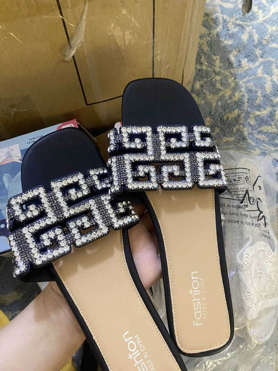 يمه يكولون ضربوا  ايران🏃🏻‍♂️🏃🏻‍♂️🏃🏻‍♂️
العالم تركض تشتري تمن زيت 
اني اركض اسوي تخفيضات 🤣 
لا تنام البضاعه ع كلبي
باسعار الجمله الي تريد البيج تكتب تم بالتعليقات  وانزلها البيج 
بسرعه بدون ليش وبيش وحيش 🏃🏻‍♂️🏃🏻‍♂️🏃🏻‍♂️🏃🏻‍♂️🏃🏻‍♂️🏃🏻‍♂️


**إذا كنت صاحب هذا الإعلان وتريد حذفه لأي سبب، رجاءا أرسل رسالة إلى الدعم الفني**