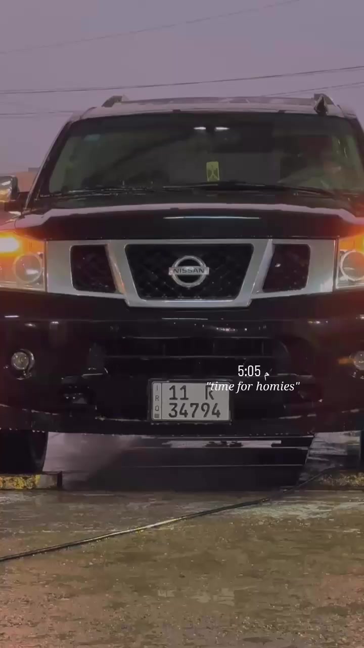 السلام عليكم نيسان ارمادا 2012 بلاتينيوم فول مواصفات واحد على واحد كلشي بيها تبريد تدفئة كشنات السايق والراكب والكشنات الوره كلشي بيها  مكينة جديدة لوك كير مابيها حادث بيها بس جاملغ السايق والبنيد صبغ فقط ماشية 80 الف السعر 155 وبيها مجال حك الجية ***********
