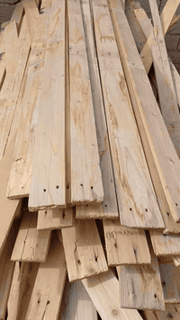 لوح سمك١٨ سم  طول ١٦٥مترو٢٦٥مترو١٢٠ومتر١ رقم الموبايل ***********
