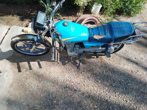 سلام عليكم دراجه للبيع سيفان مديل ٢١ مكان تقاطع جيزاني #السعر ٤٥٠ بيه مجال وراق كامله ***********
