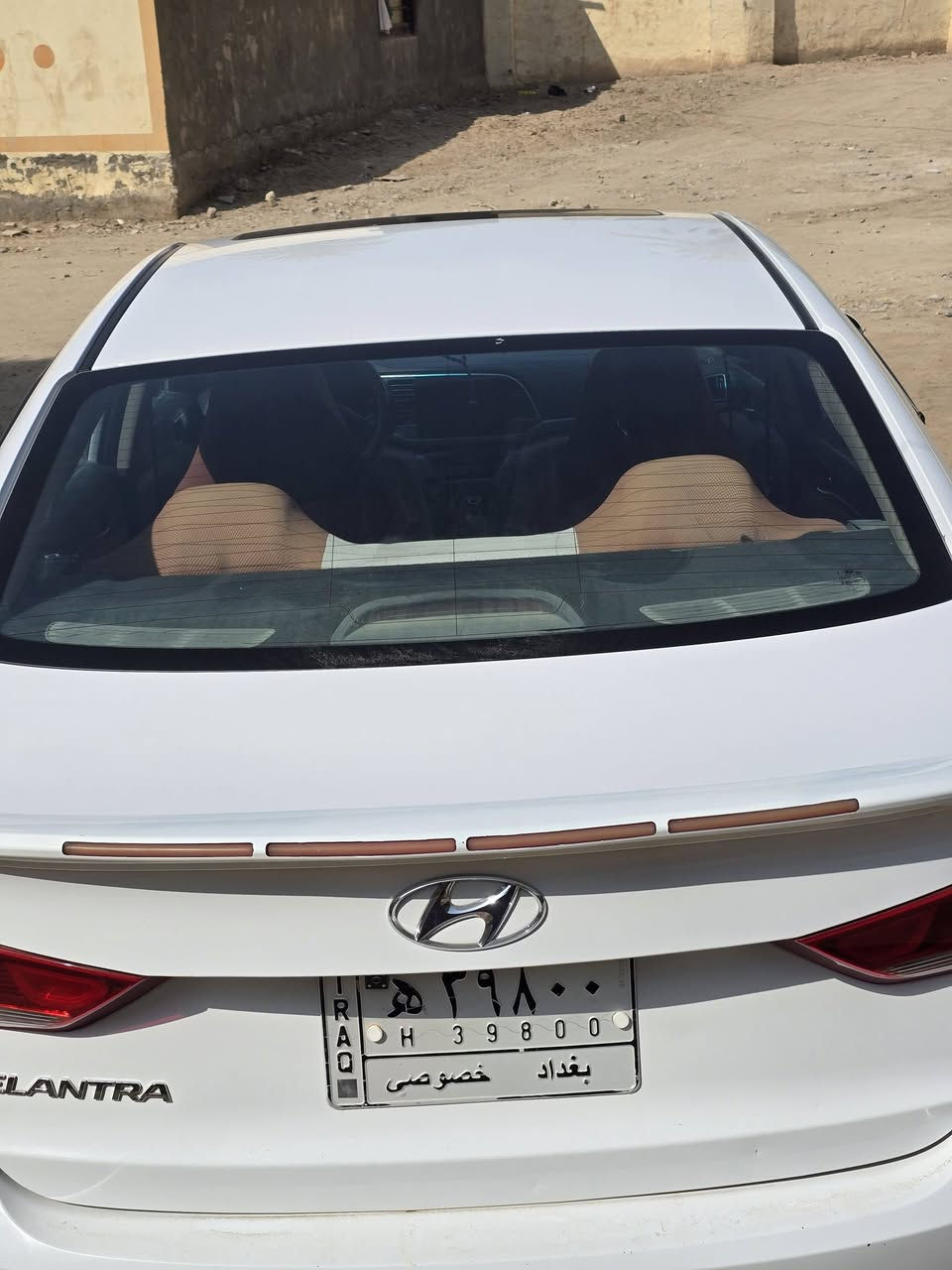 السلام عليكم
النترا خليجي سوبر 2018 فول عدا البصمه مكينه 2000 
السونار موجود مع الصور رقم بغداد بأسمي مداور مباشرتا 
مكان السياره الديوانية قضاء الحمزه الشرقي
***********
