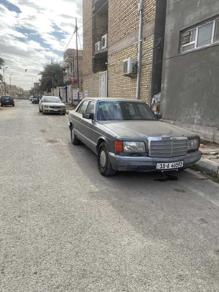 السلام عليكم .مرسيدس جامبو 300 موديل 1987
محور كير ومكينه 3000vvt ترايك لبغداد

كهربائيات من الدعاميه للدعاميه

حداده 80‎%‎ تخم تاير 

رقم بابل باسمي شخصياً سنويه تنتهي بهاي السنه

سياره بلاديه كشرها جديد ودواخلها بالكارتون شرط

وجاهزه ع اخر حبايه ومال جناي

سيارتي ع ايدي ماناقصه برغي

دبل هورن

نقوصات السياره

الاريل انكطعت السفيفه مالته ووكف كهربائي شغال 

وكلج كمبريسر احترك عدي وبالشتاء عطب بسبب ناسينه يشتغل 

تبريدها ثلج قطعتين وشرط الشغل تبدل كلج فقط 

السعر 60 وبيها مجال قليل للشراي مكاني البصره البترو كيمياويات هـ***********
