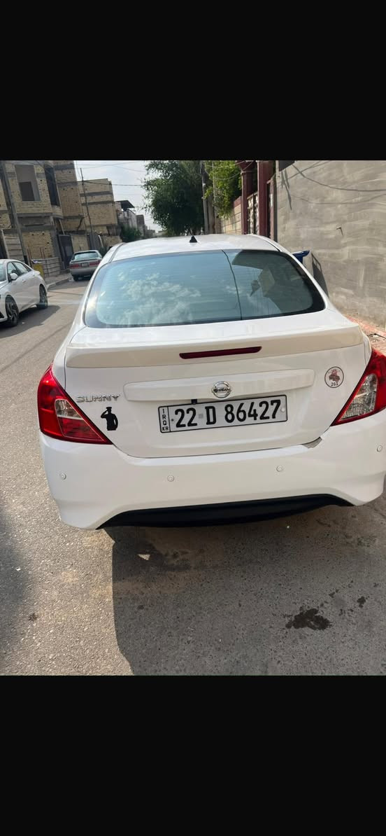 نيسان صني هندي مديل 23بيه بارد شبر مامكحل وبيه كارت بلباب مال السايق 4اصابع 
***********
