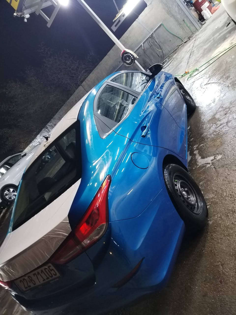 السلام عليكم شانجان ايل سفن موديل 22 مكفولة كفالة عامة السعر 88 مكاني بغداد زيونة شارع المحاربين داخل الضمان وحرة باسمي وهذا رقمي ***********
