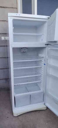 ثلاجه نوعيه اديست وضع شريكه السعر ٢٧٥ 07824829882