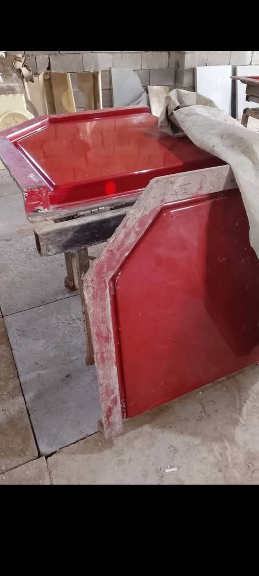 السلام عليكم
متوفر قوالب معمل كامل 12 قالب نضيفات ويشتغلن حاليا مرد مدور   هنه  وميازتهن كاملات تعال واشتغل ووياهن عجانه ثري فيز نضيفه وشغاله   مكاني ميسان بالعماره *********** شعرهن 15 ورقه شلع
