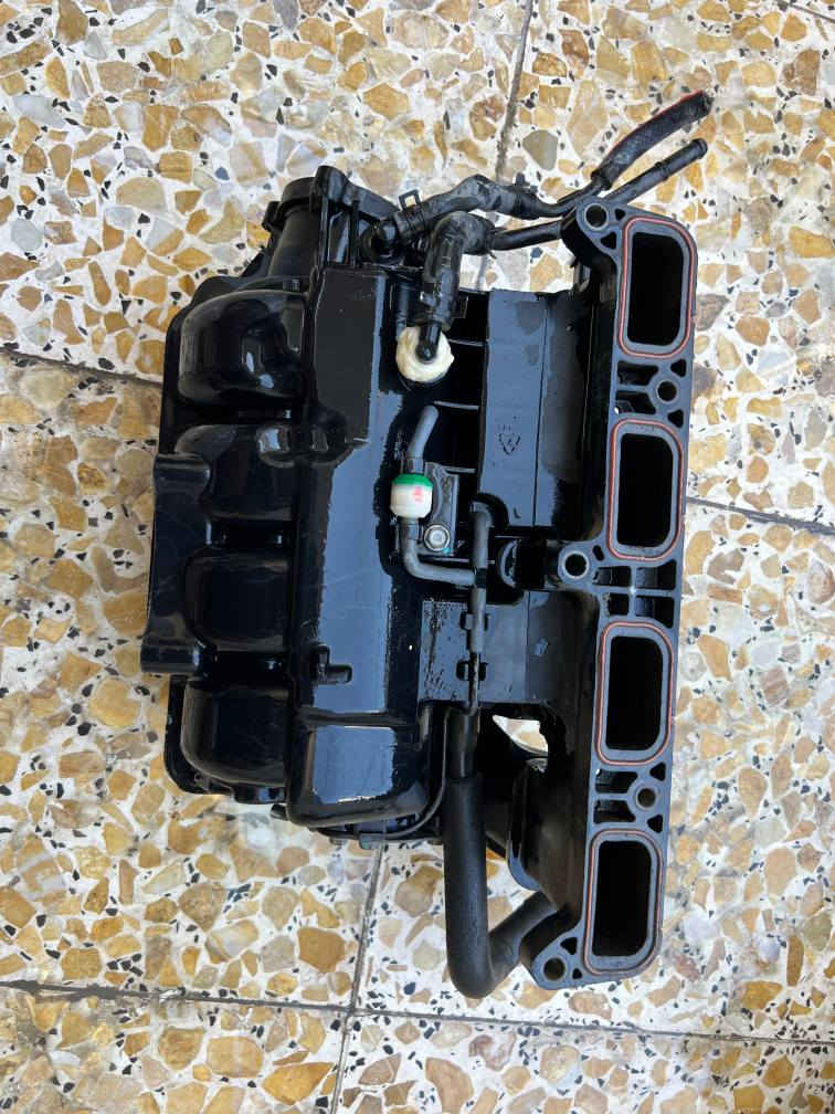 السلام عليكم 
***********
دكشن بارد وطاحونة عدد 2 محرك 2400 GDI للسيارات الكورية (اوبتما،سوناتا،سبورتج،سورنتو) من موديل 2011 الى 2015  شغال وعلى الفحص مع حساس ماب سنسر
بي لحيم بمكان صغير موضح بالصور 
الطاحونات ابيعهن فحم 
السعر الكلي 45 الف مع التوصيل بغداد, العراق
