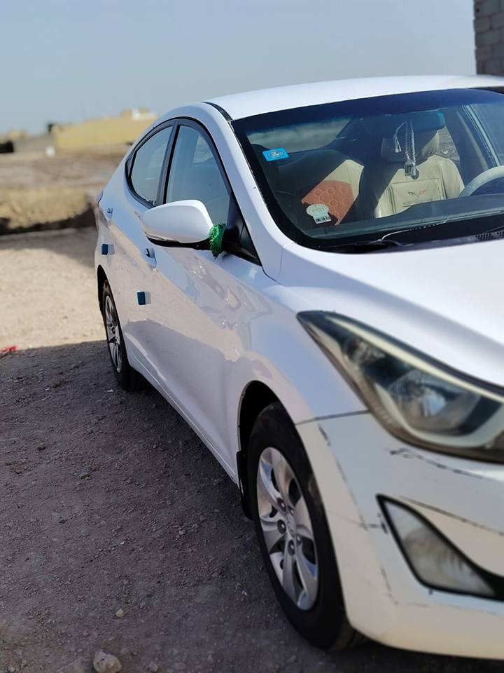 بسم الله الرحمن الرحيم
سياره النتره للبيع موديل 2016
المكينه 1600
ملاحظة: جاملغ الخلفي الايمن تكحيل
صبق دواسات جماليه
رقم سياره بصره 
سعر :خاص
مكاني ناصريه مركز
رقم ***********
