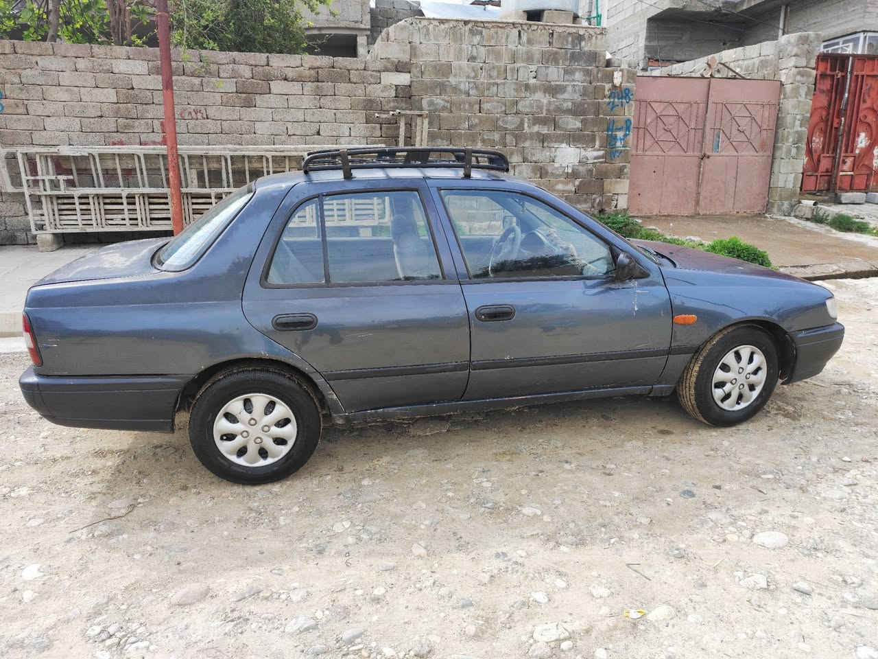 السلام عليكم/نيسان سني92 هزه جديدة وسنوية جديدة الى2030محرك جديد14 المرغوب قطارة بلبانزين ستيرن عادي موبور بيها طخه يم بك لايت واضح بلصورة ما معدل مكفوله من النظافه مال بيت ومال شغل ضد العطلات سعر34$ ومجال للطيبين التواصل خاص متوفر وعل رقم***********
