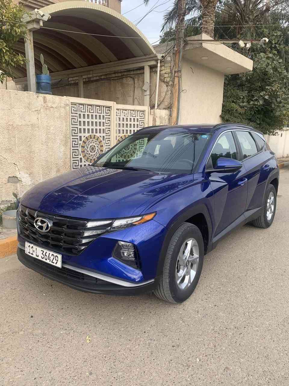 السلام عليكم
للبيع توسان ٢٠٢٣ وارد امريكي 
حادث واضح بالصور بدون تبديل وبدون ابرباك وبدون دواخل 
ربع البنيد مصبوغ والجاملغ 
رقم بغداد
——————-
موصفات نص فول معروفه 
كشن كهرباء -تدفئة كشنات
جنطة كهرباء
بصمة تشغيل وابواب
شتسه -كامرة 
رادار جانبي وخلفي وامامي
——————
السيارة جديده وبدون  نقص نهائيا 
السعر ١٨٢ وبيها مجال 
مكاني بغداد 
للاستفسار 
***********
***********
