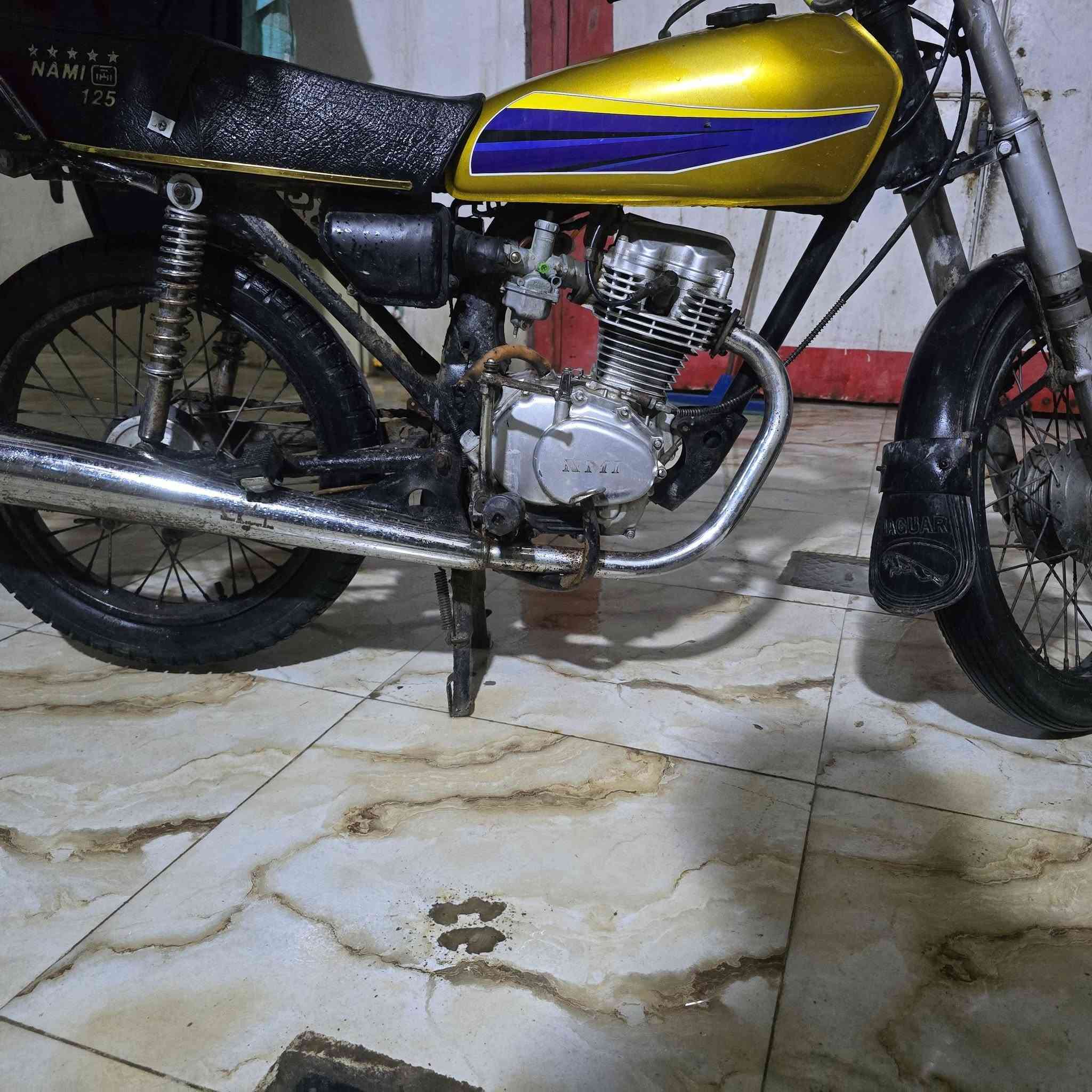 دراجه كلك نضيفه وحلوه كلشب مابيهاا السعر خاص ***********
