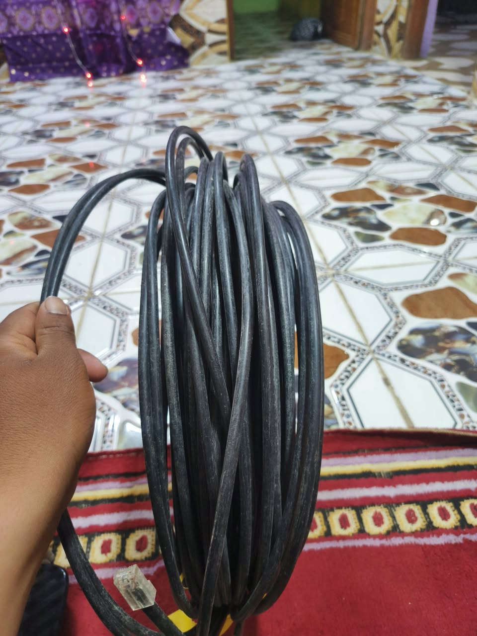 راتر اصلي واير اصلي من هاذ متر بالف  لواير 67 مترالراتر صارلي شهرين من جبته جار على جيراني وما تراهمت وياهم اريد ابيعهن مستعجل عليهن كلش سعرهن 80 وبيهن مجال


**إذا كنت صاحب هذا الإعلان وتريد حذفه لأي سبب، رجاءا أرسل رسالة إلى الدعم الفني**
