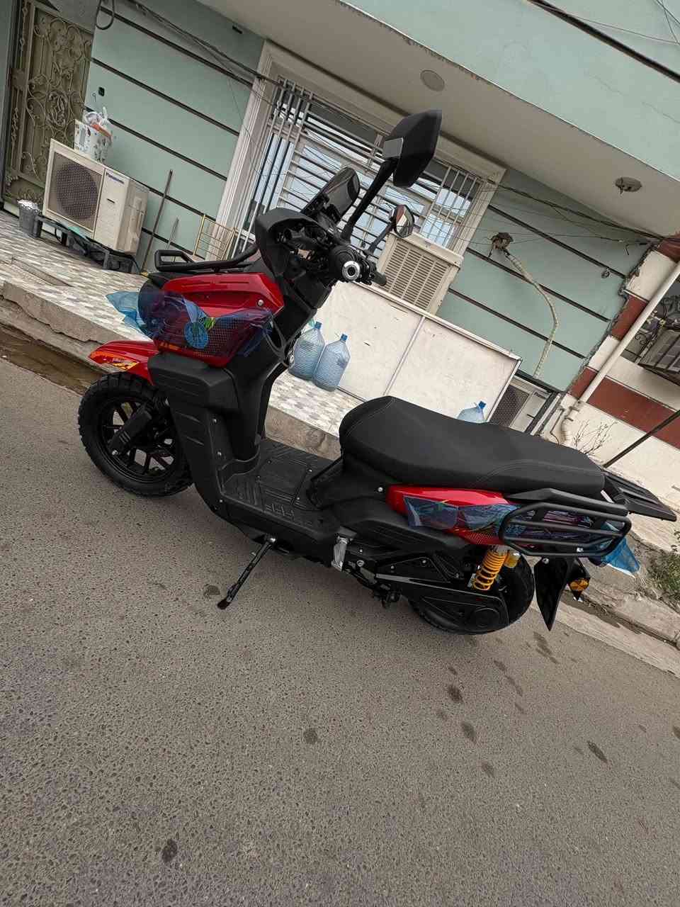 دراجة اباتشي 2026 
ملف 3000 
مفاتيح 2 وبصمة 
بطاريات مسطرة 6 
بريكات ديسك 
دبلات غاز مكاني بغداد الطوبجي ***********  لاتصال دراجه جديده صارله ٥٥ يوم
