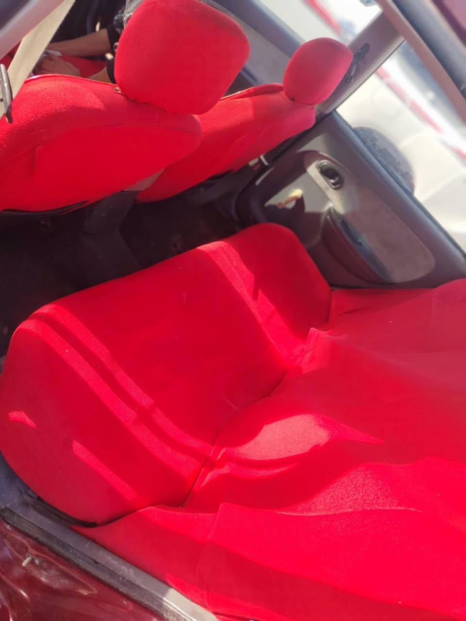 سلام عليكم كيا سيفا  موديل  2000  سياره نضيفه  بيه  نواقص  تبريد ميشتغل   30 وبيه مجال  
***********
