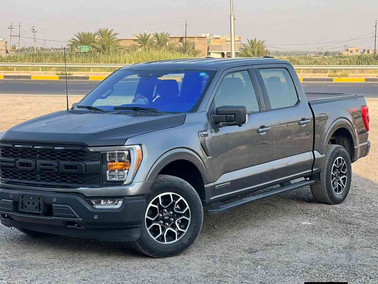 Ford f 150 #Super 2023
4x4 دبل اكسل 
فول مواصفات 
اباب طويل بدي قصير 
محرك power boost 3.5 تون تيربو هايبرد  المرغوب 

430 حصان 
 ✔️
كير طرح 10 نمر 
دواسات كهرباء 
6 كاميرات محيطيه 360 درجة ✔️
كشنات تدفئه تبريد
ايرباكات كلها  سليمه ✔️
7 وضعيات قيادة
باب البدي كهربائي ذكي
تبريد مناخي ✔️
تجي 6 حساس امامي و6 خلفي ✔️
انارة محيطيه وترحيب عند الاقتراب ✔️
دخول ذكي+ ابواب بصمات + رمز 
بصمتين وياها 
مولد بالبدي 
وباقي مواصفات معروفة  معروفه 
 

 

السعر 327$ ورقة وبي مجال بسيط؟

مرقم كامل بغداد  
طختها جوملوغ امامي فقط وجملوغ خلفي بارد✔️
للتواصل ***********
