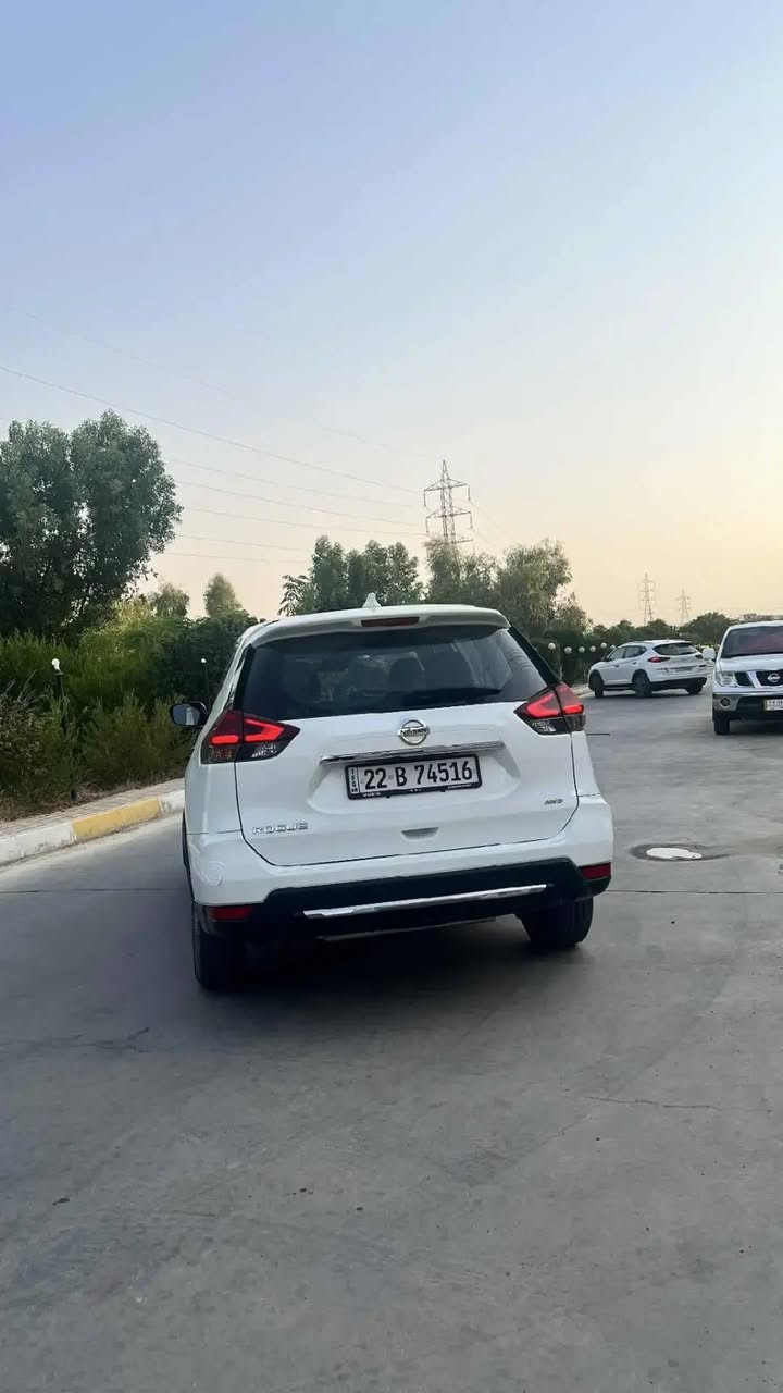 نوع: نيسان روج
موديل 2020
فئه: (AWD) S
لون:أبيض 
ضرر؛: بونيد وجاملغ ومع ضرر خفيف بل شاصي بل العراق وبل أمريكا كلين تايتل 
ممشه: 66الف 
مواصفات: .رادار أمامي مع كامره كشن جلد تحديد مسار لد أمامي خلفي بلوجكترات اماميه مانع تصادم بعد آمو مواصفات 
سعر:  170 وبيه مجال بسيط 
عنوان : ديالى خانقين 
رقم موبايل :*********** فقط واتساب
