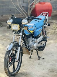 دراجه سيفان موديل 2023 السعر 600 وبيها مجال 07831951398